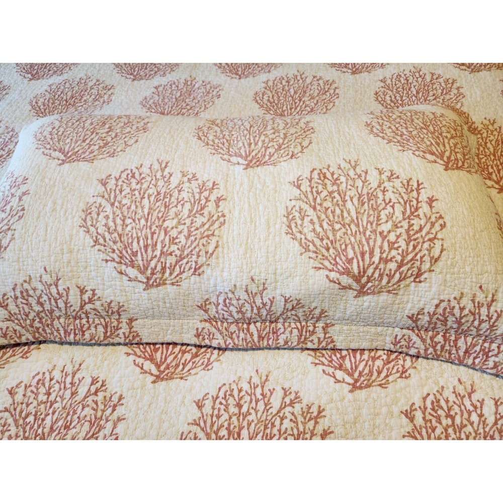 Laura Ashley King Size Quilt Reversible Coral Coast 88 X 100 King  +  2 Shams - Picture 5 of 9